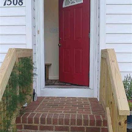 3rd image of 7508 Landsworth Ave