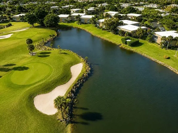 35 Vista Gardens Trl, Vero Beach, FL
