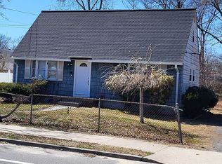 124 Marshall Dr, Selden, NY 11784