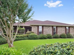 9 Fairfax Ct, Marrero, LA 70072