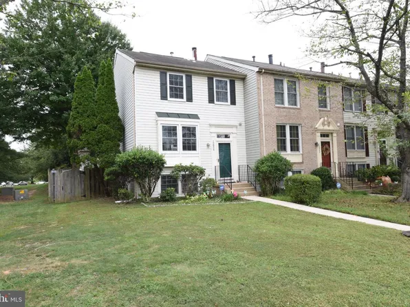 12824 Frontier Ln, Woodbridge, VA 22192