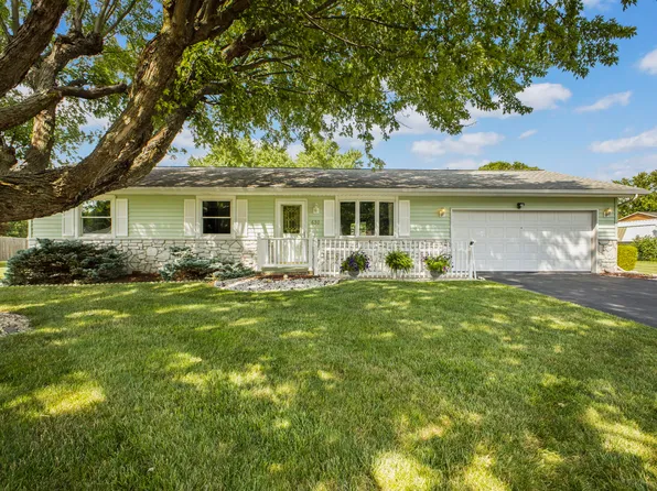 630 Holiday Dr, Greentown, IN 46936