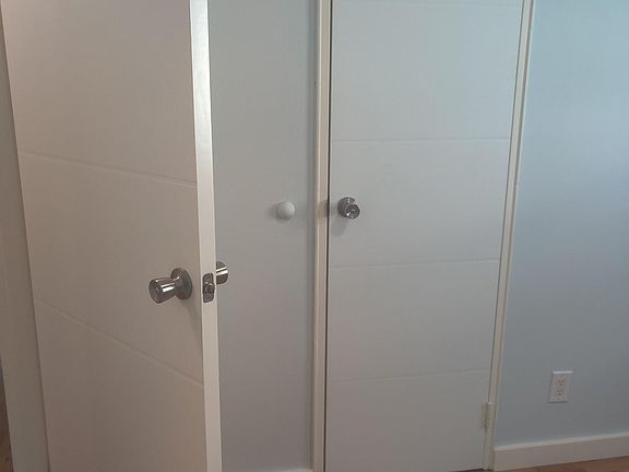 4th image of 2730 E 64th St Floor 2