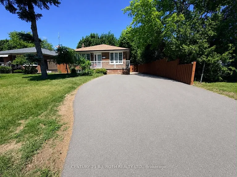 10 Sanford Cres — Photo 20