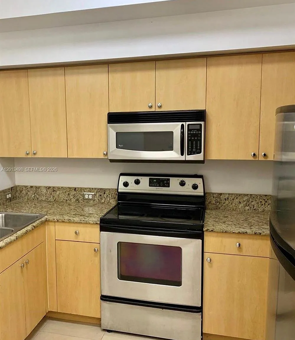 Aventi At Aventura Condo — Photo 2