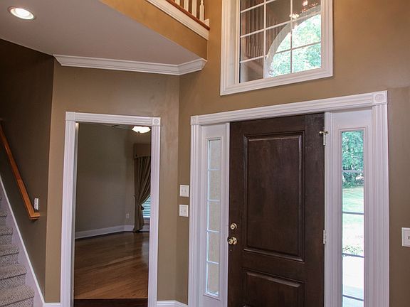 2nd image of 3380 Briarwood Dr