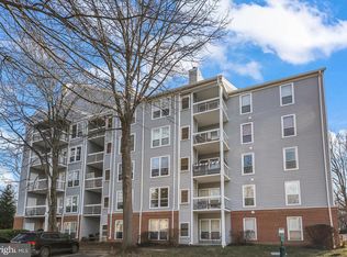 3175 Summit Square Dr #5-E3, Oakton, VA 22124