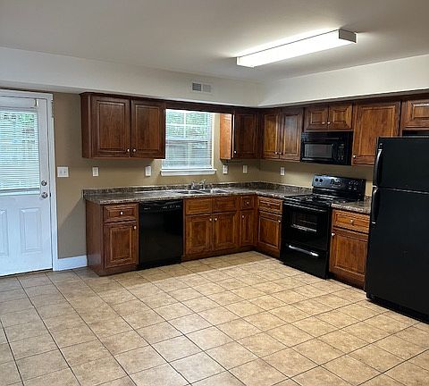 5th image of 2243-45-47-49 Spring Meadow Ln SE #230392971