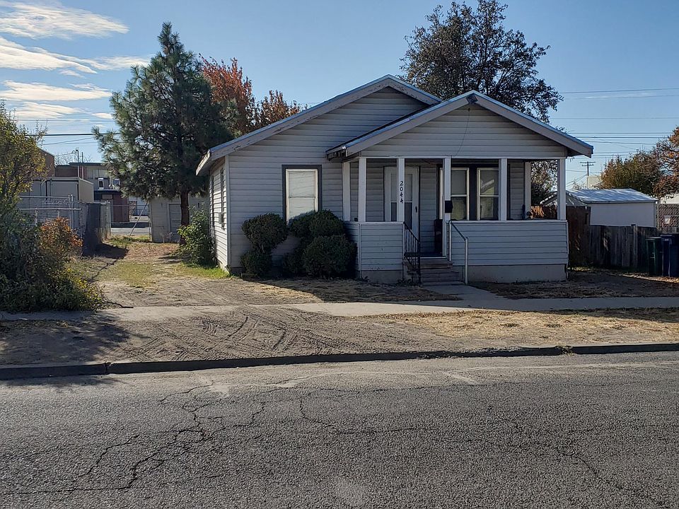 2nd image of 2044 White Ave