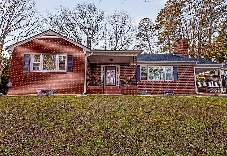 1st image of 212 Grove Park Cir