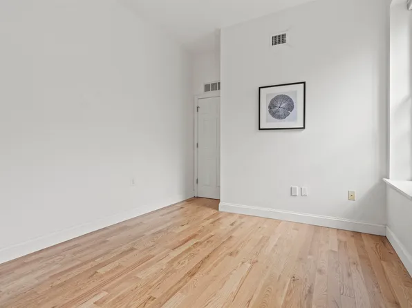 187 Wayne Street image 18 of 50