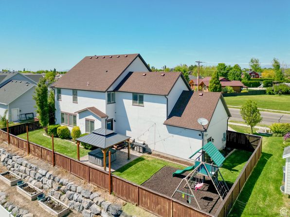 1827 W Burke Ln, Farmington, UT 84025
