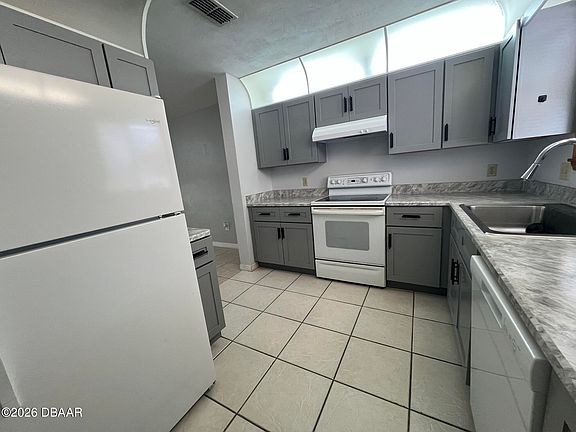 3rd image of 1303 Deer Springs Rd