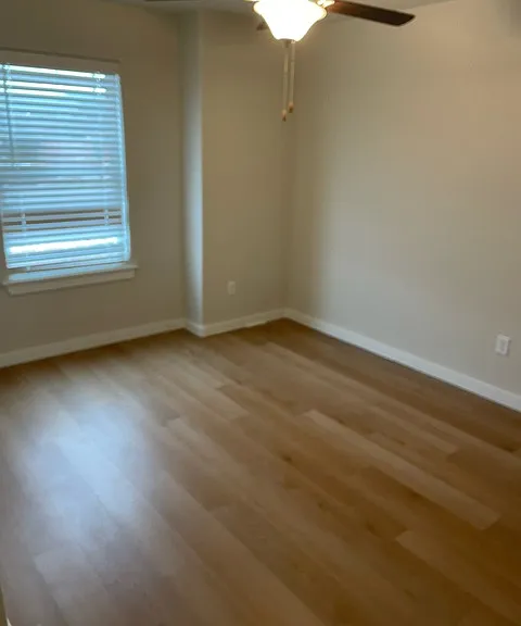 1103 Winifred Ave — Photo 4