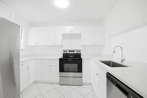 8207 Fairway Rd Photo 1