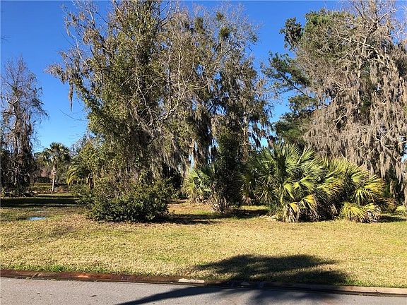3rd image of 133 Riverwalk Dr