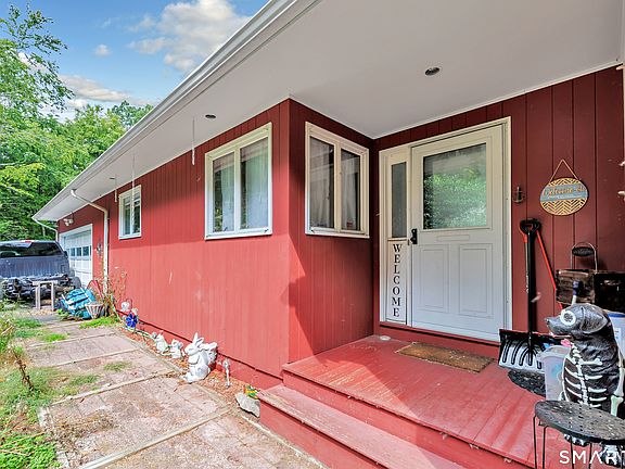 2nd image of 75 Crestwood Road
