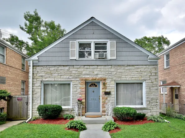 751 Manchester Ave, Westchester, IL 60154