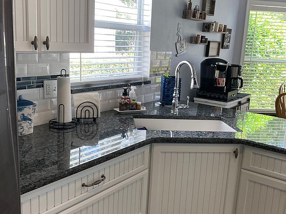 5th image of 4030 River Crest Cir