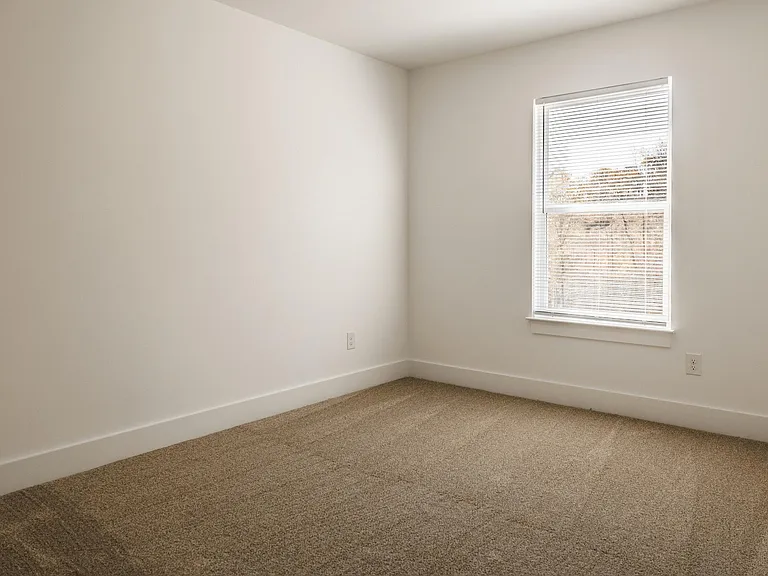 527 Nova Ln — Photo 19