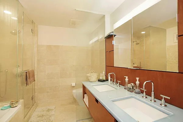 Rented by Corcoran | media 14