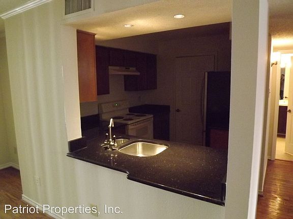 5th image of 1517 Lincoln Way APT 104A