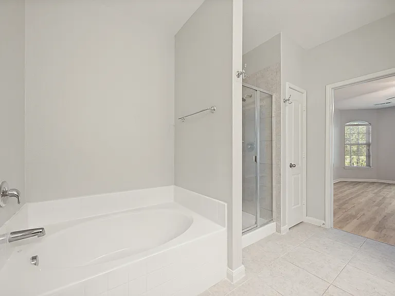 1608 Persimmon Dr — Photo 15