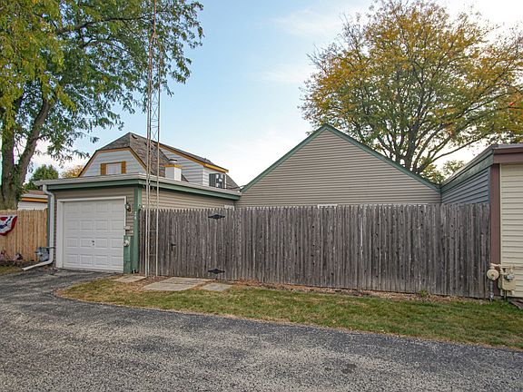 5th image of 24 Garden Dr #0