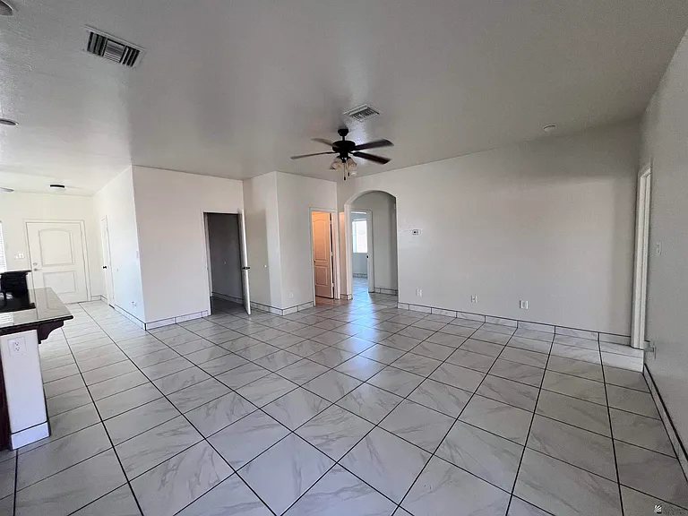 4532 S Agave Ave — Photo 11