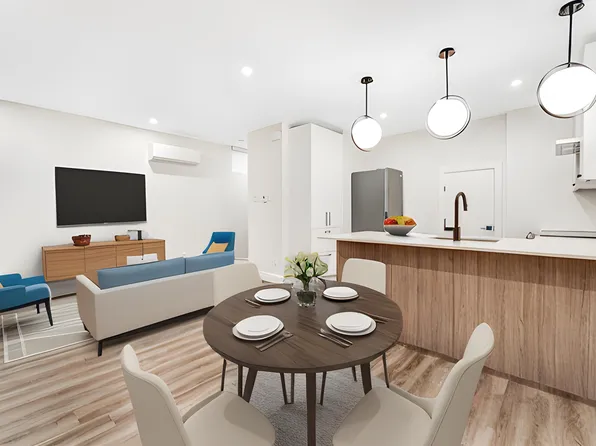 845 B Woodroffe Ave #C, Ottawa, ON K2A 2G5