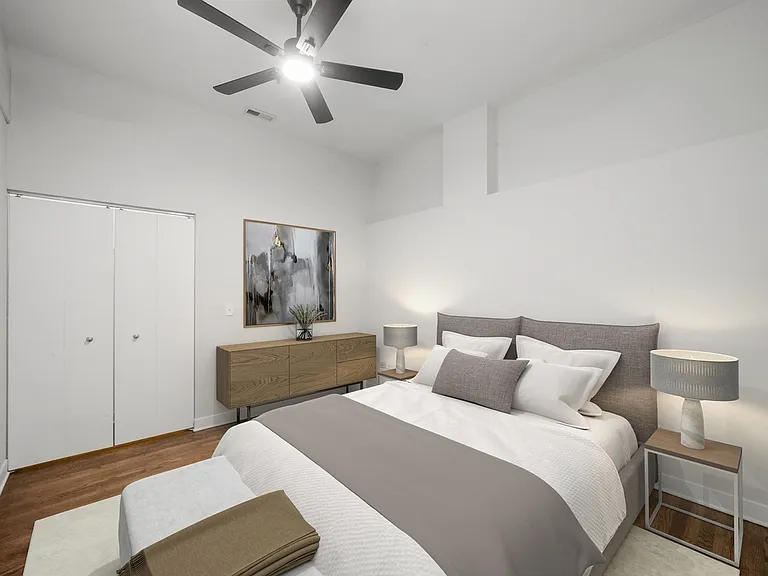 2 S Leavitt St #212 — Photo 8