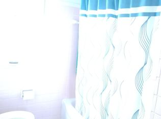 2025 Vernier Rd, Grosse Pointe Woods, MI 48236