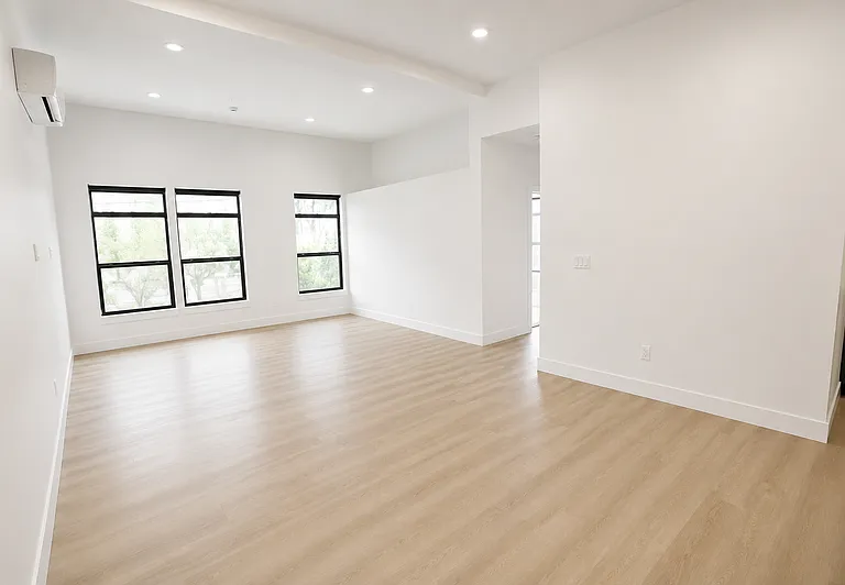 21806 E Indiana Ave #205 — Photo 2