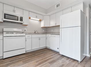 356 Locust St APT A, Valparaiso, IN 46383
