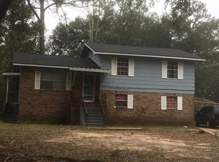 1302 Cromartie Beach Dr, Albany, GA 31705
