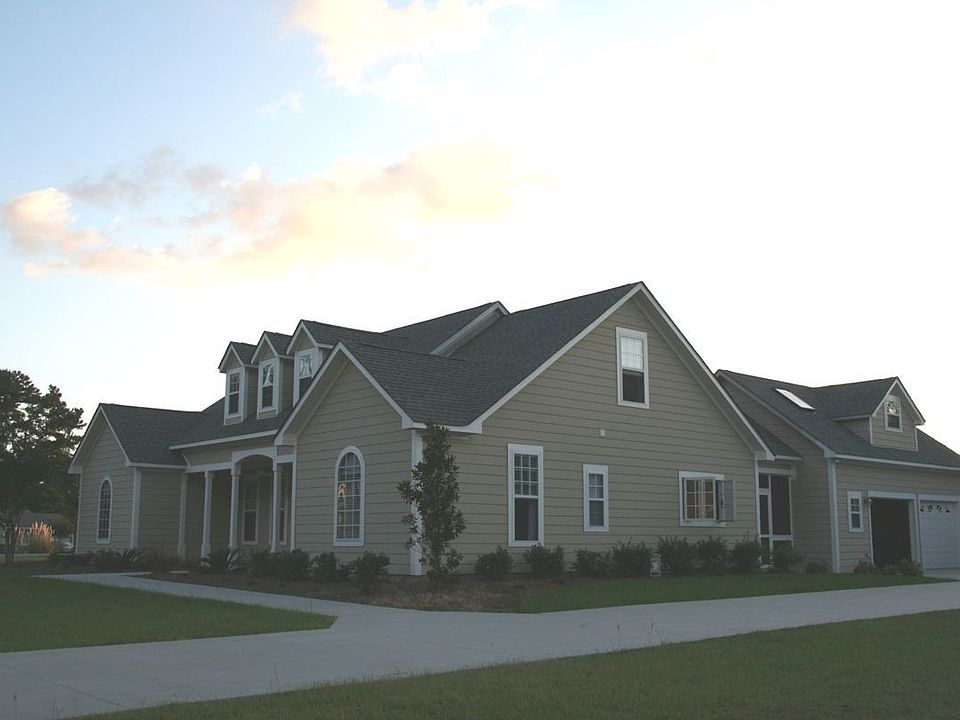 2nd image of 21 Long Lake Dr