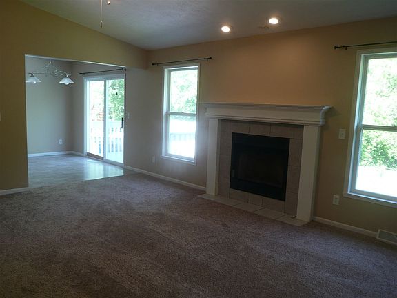 3rd image of 4404 Chesterfield Ave