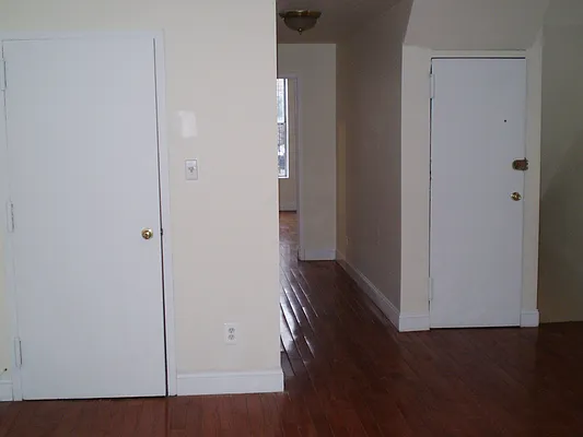 Rented by Maximus Realty Group | media 11