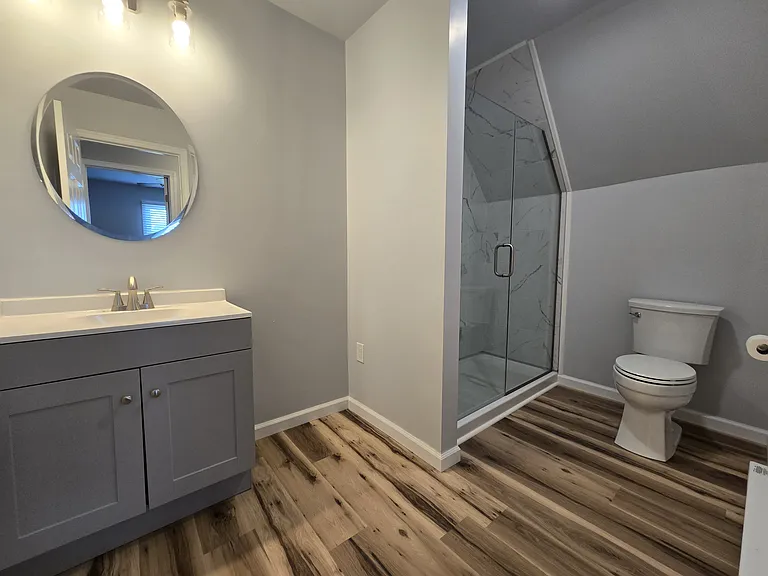 2nd Floor Bath