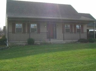 815 Helen Dr, Wapakoneta, OH 45895