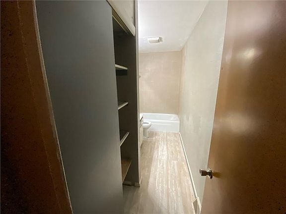 5th image of 1805 S Crescent Ave #1807-S