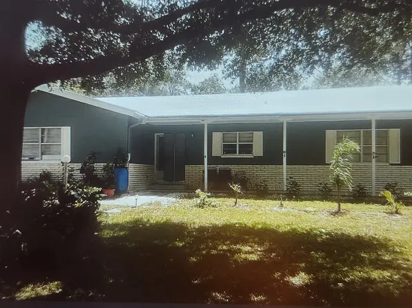 937 N McGowan Ave, Crystal River, FL 34429