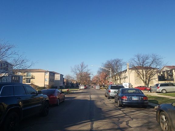 4th image of 2552 N 72nd Ct
