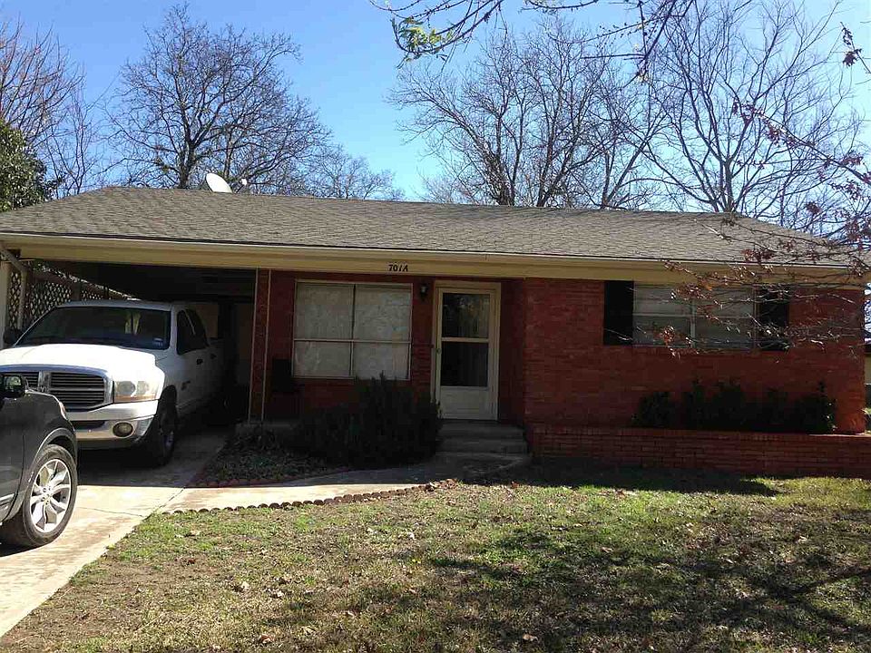 1st image of 701A Hill St