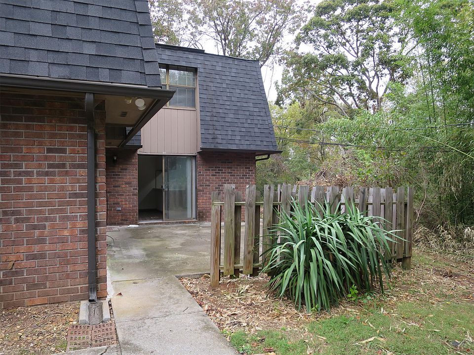 1st image of 9009 Creekside Ln APT C