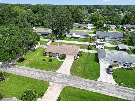 3rd image of 5541 SE 22ND STREET