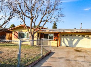 250 Rodriguez Ave, Shafter, CA 93263