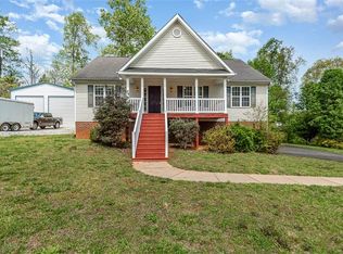 6830 Rangecrest Rd, Belews Creek, NC 27009