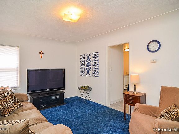 5th image of 4457 Hyde Park Ave SW