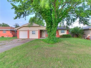 108 S Norman Ave, Moore, OK 73160